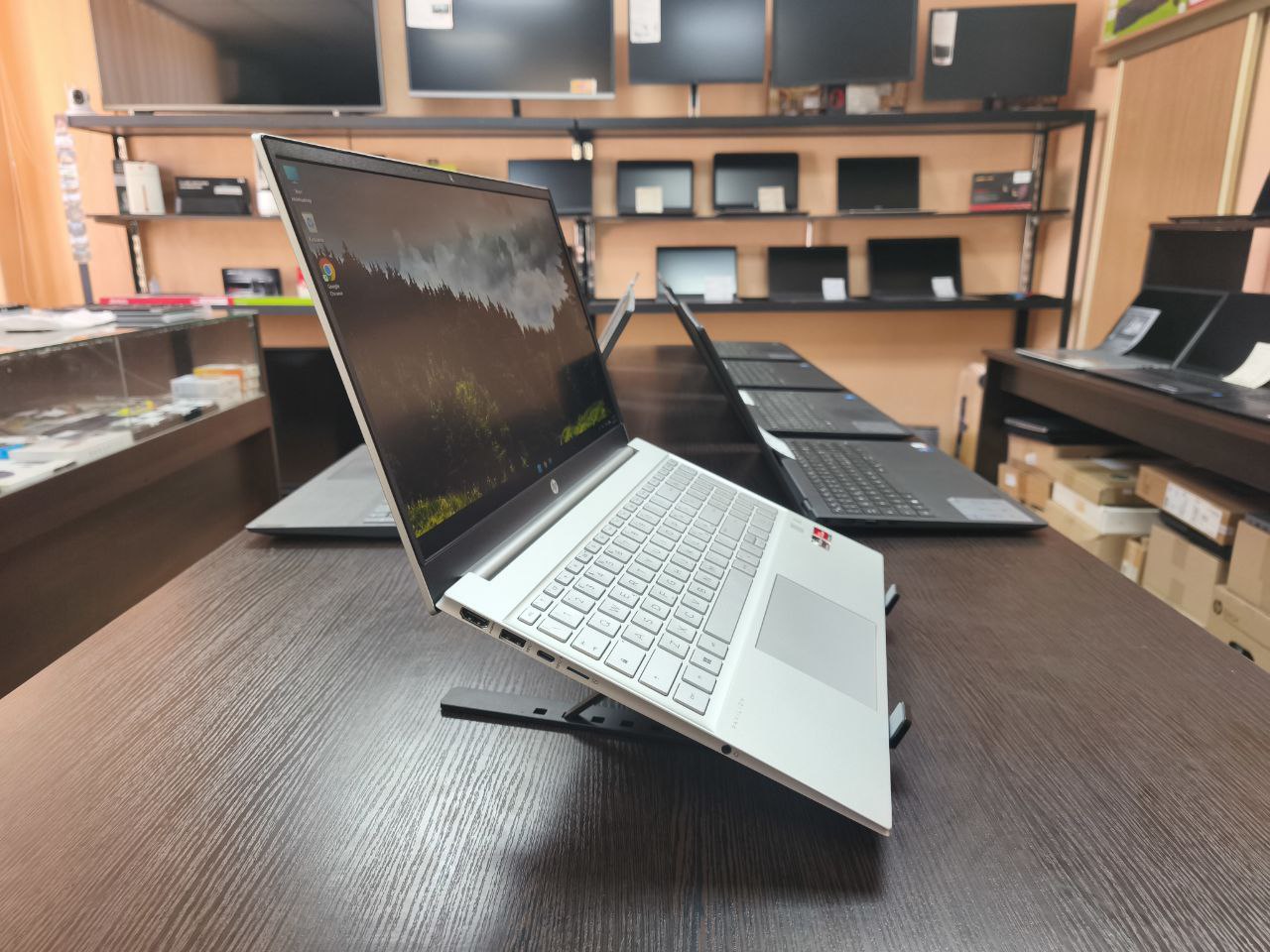 HP Pavilion 15 — изображение 3