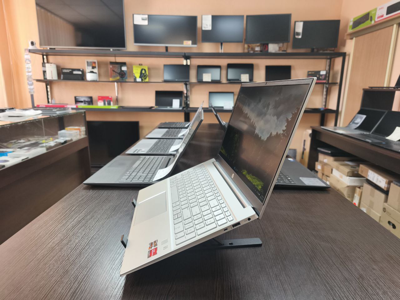 HP Pavilion 15 — изображение 4
